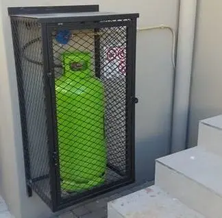 Are you looking for a clean, secure, and permanent way to house your outdoor gas cylinders? Whether you use gas for cooking, heating your home, or running a busy commercial kitchen, leaving heavy gas bottles exposed outdoors looks untidy and invites security risks.
